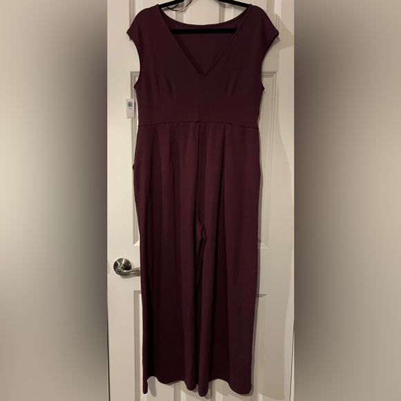 NWT Old Navy Ponte Jumpsuit - Picture 4 of 8